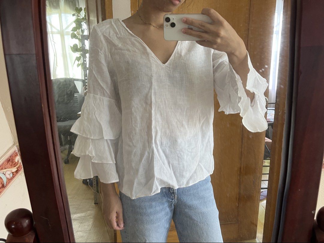 Zara Linen Blouse (Category: Blouses) located in Dasmarinas. Submitted by aurapadilla00 (Listing ID 1461506569, Image 1). Description: .
