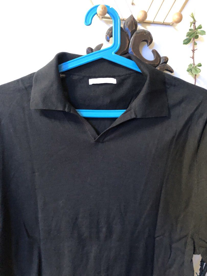 Zara Man Knitted shirt black medium (Category: Tshirts & Polo Shirts ) located in Lucena. Submitted by kweenritz (Listing ID 1461419671, Image 1). Description: Hello. For sale! Medium black knitted shirt. Original from Zara man. Bought last July 2026. Medium. Used only once during our shoot. No issue. Good as new. Shoulder 18” Width 19” Length 26.5” Sure buyer only! 400 plus shipping fee.