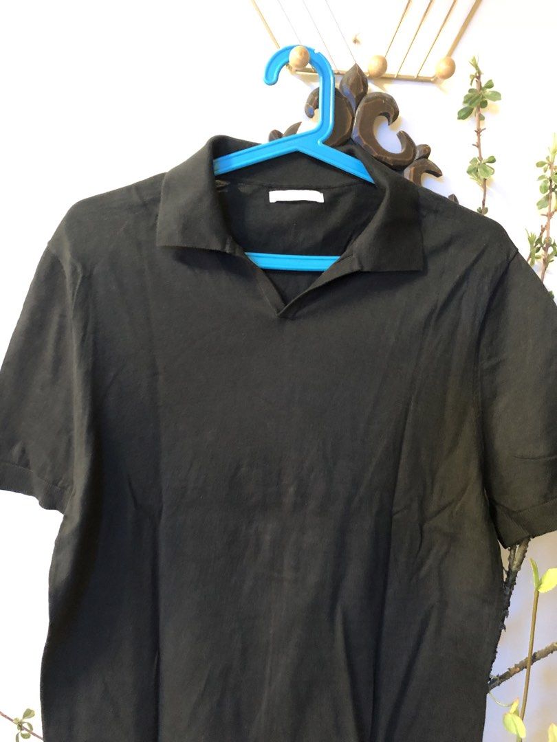 Zara Man Knitted shirt black medium (Category: Tshirts & Polo Shirts ) located in Lucena. Submitted by kweenritz (Listing ID 1461419671, Image 3). Description: Hello. For sale! Medium black knitted shirt. Original from Zara man. Bought last July 2026. Medium. Used only once during our shoot. No issue. Good as new. Shoulder 18” Width 19” Length 26.5” Sure buyer only! 400 plus shipping fee.