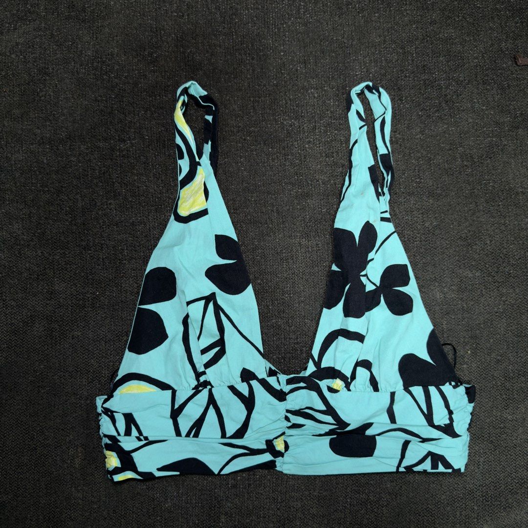 zara top (Category: Others Tops) located in Paranaque City. Submitted by phoebeways (Listing ID 1461520216, Image 1). Description: .