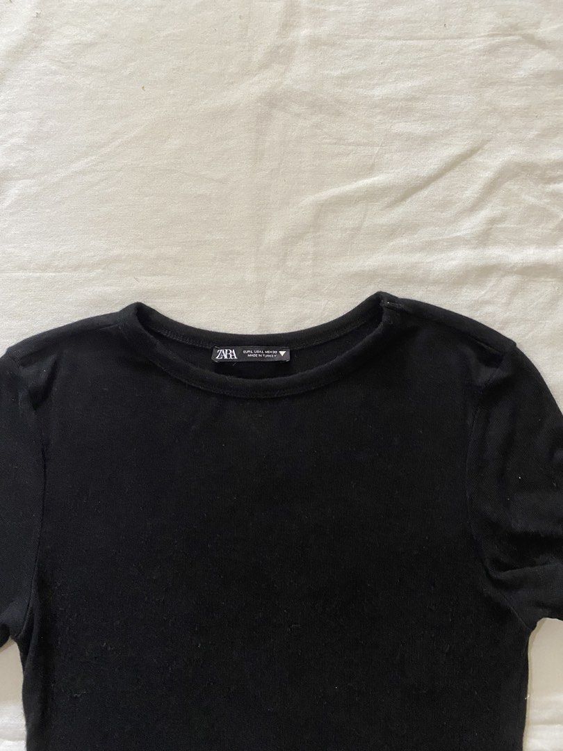 Zata basic top (Category: Blouses) located in General Santos City (Dadiangas). Submitted by amae.threads_0117 (Listing ID 1461359718, Image 2). Description: .