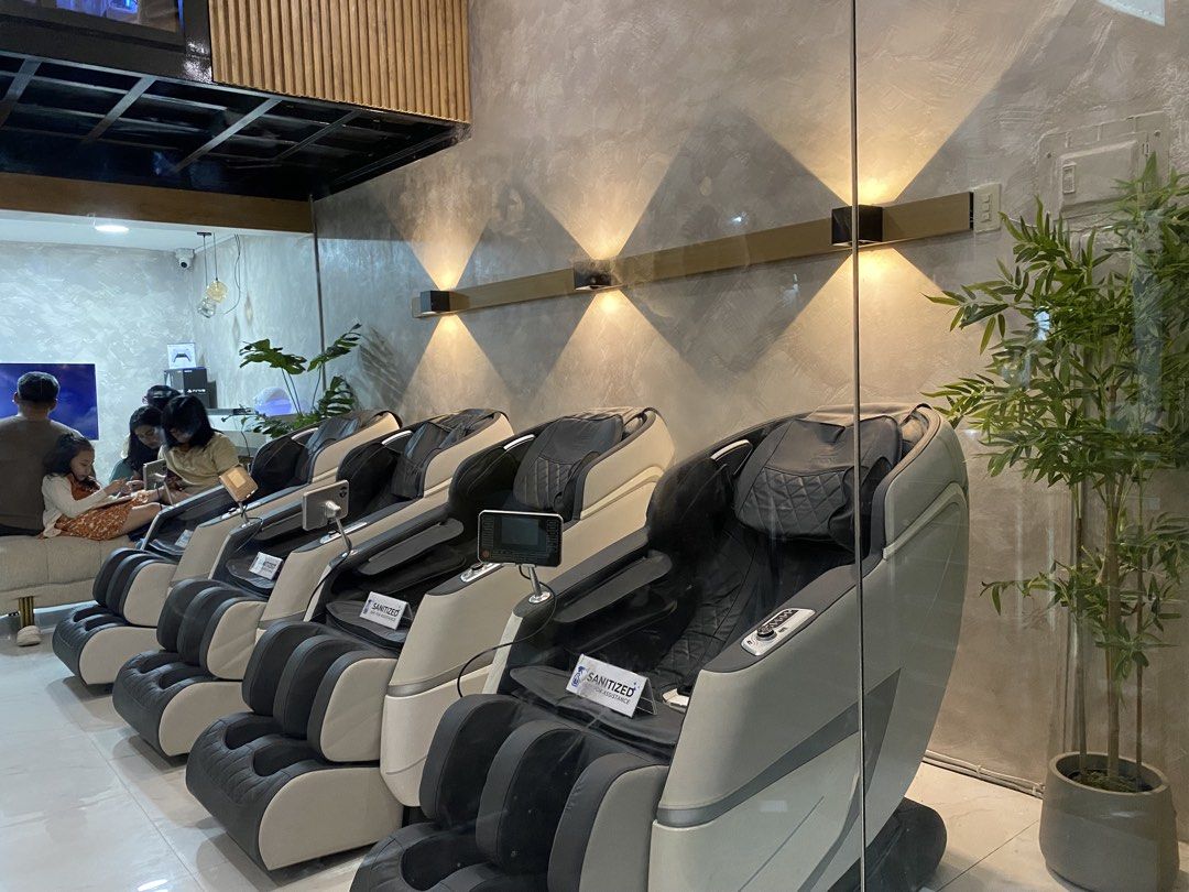 Zion King Pro Massage Chairs (4pcs) (Category: Chairs) located in Las Pinas. Submitted by sherylandmargaux (Listing ID 1461363729, Image 3). Description: *Selling as set *Can be seen in actual just msg me for appointment Can be sold separately .