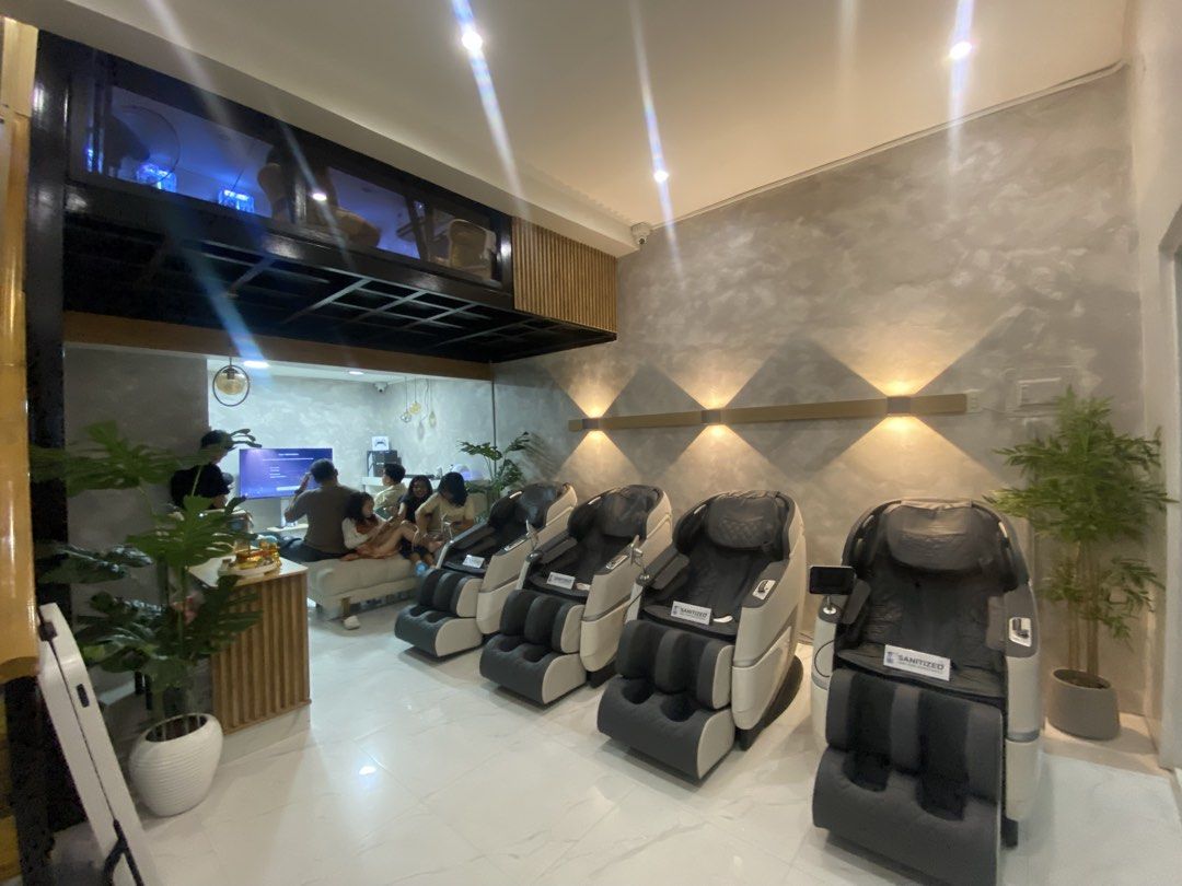 Zion King Pro Massage Chairs (4pcs) (Category: Chairs) located in Las Pinas. Submitted by sherylandmargaux (Listing ID 1461363729, Image 2). Description: *Selling as set *Can be seen in actual just msg me for appointment Can be sold separately .