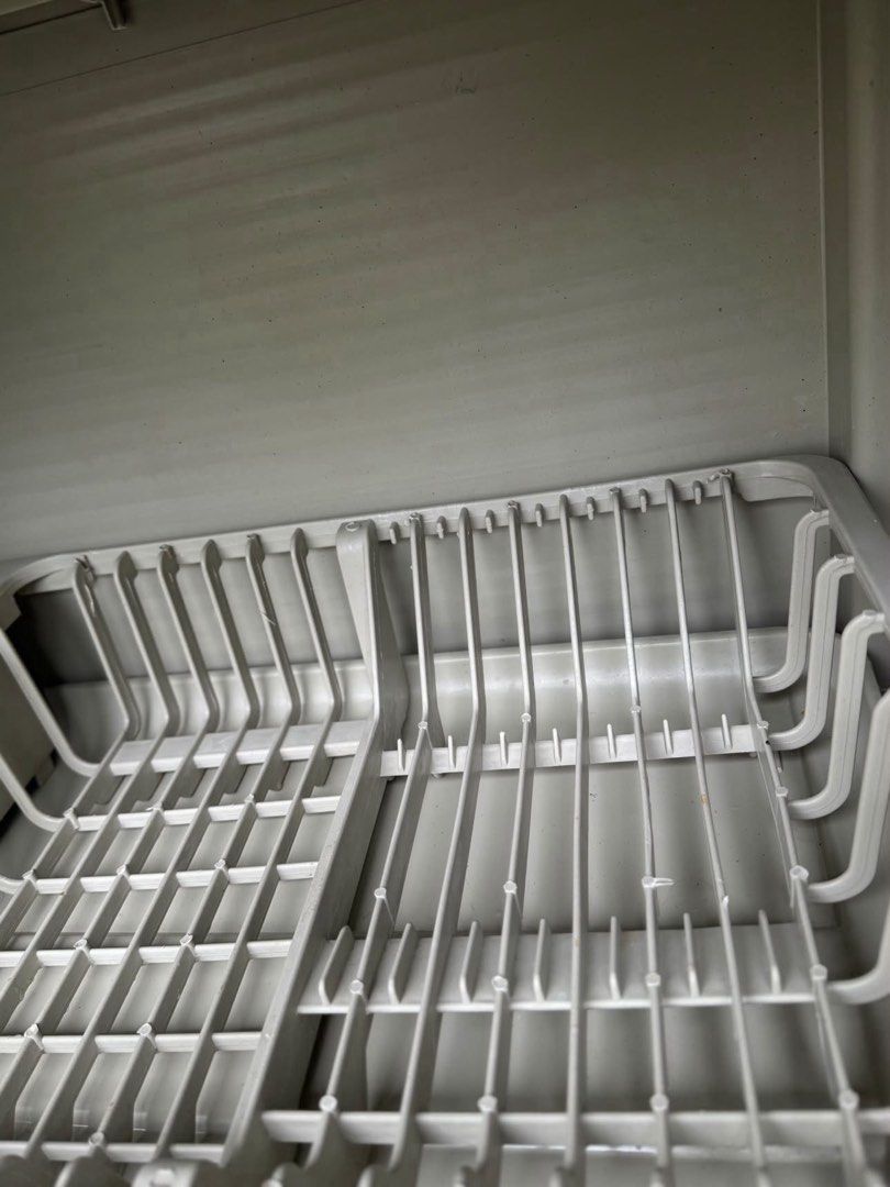 ZOOEY Dish Organizer (Category: Other Kitchenware & Tableware) located in Malvar. Submitted by shoppervia (Listing ID 1461335440, Image 3). Description: ZOOEY Dish Organizer, 5 months palang nagagamit. Barely used. All clean Orig price is 1150, selling it here for P750. Buyer will shoulder the shipment or we can arrange a pick up sched for nearby buyers.