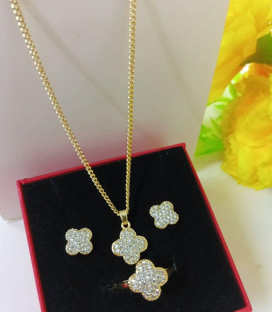 14K Vermeil Gold 3n1 Set (Category: Necklaces) located in Caloocan City. Submitted by cheskhaionlinestore2.0 (Listing ID 1461787327, Image 1). Description: New Collection 🥰 14K Vermeil Gold SUPER SALE 💕 Set ₱1050 only 📌 What is Vermeil Gold? 14K Vermiel Gold Gold vermeil (pronounced ver-may) is a high-quality type of gold-plated jewelry defined by a sterling silver base metal, a thick gold layer (at least 2.5 microns), and a gold purity of 10 