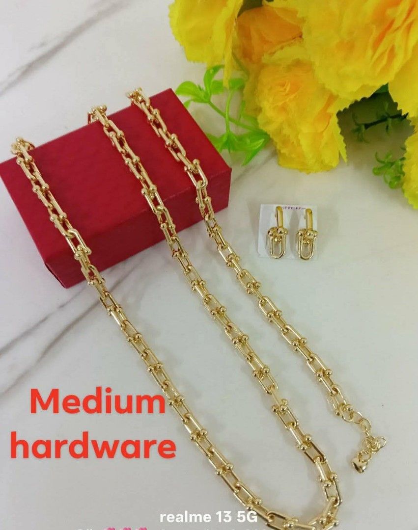 14K Vermeil Gold Small/Med/ Large Hardware Set (Category: Necklaces) located in Caloocan City. Submitted by cheskhaionlinestore2.0 (Listing ID 1461786676, Image 2). Description: New Collection 🥰 SUPER SALE 💕 14K Vermeil Gold Hardware Set Small- ₱1150 only 📌 Med- ₱1280 only 📌 Large- ₱1300 only 📌 What is Vermeil Gold? 14K Vermiel Gold Gold vermeil (pronounced ver-may) is a high-quality type of gold-plated jewelry defined by a sterling silver b