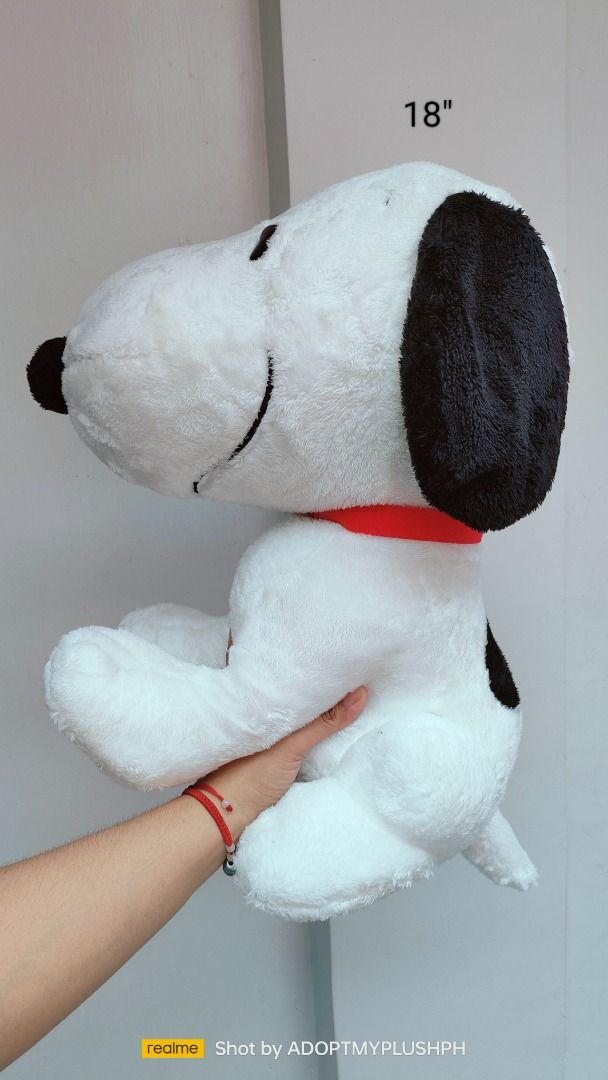 18" SEGA Peanuts, Snoopy Jumbo Plush (Category: Plushies & Soft Toys) located in Taguig. Submitted by adopt.my.plush.ph (Listing ID 1461600557, Image 3). Description: ‼️Last Price (LP) Posted. Fixed. Non-negotiable. Not subject to a bundle price. *as is, WYSIWYG ‼️Photos have been uploaded for your reference. Kindly make sure to review them ALL before sending your inquiries. 𝄃𝄃𝄂𝄂𝄀𝄁𝄃𝄂𝄂𝄃.