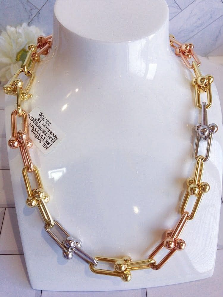 18k Hk setting gold electroform tricolor hardware necklaces (Category: Necklaces) located in Manila. Submitted by bhelgoldseller2ndaccount (Listing ID 1461599043, Image 1). Description: New!!✨New!!✨New!! Authentic 18k Hk Golds 💯pawnable/naisasanla 💯with high appraisal rate 💯good investment 💯Direct supplier price 👉OPEN for resellers 🌺please take time to evaluate their actual sizes and grams 👉Best panggift for all occasions ✅ Sold per grams 