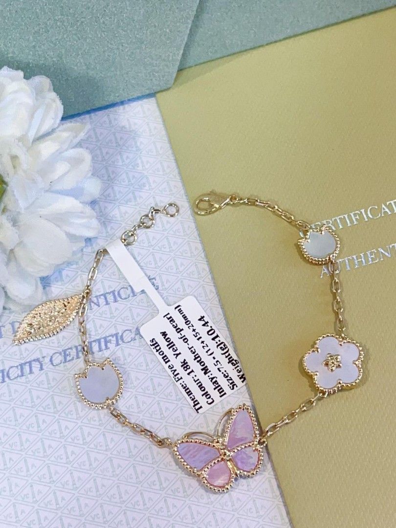 18k yg VCA mop bracelet hk setting (Category: Luxury Accessories) located in Manila. Submitted by luxesparks (Listing ID 1461577311, Image 1). Description: .
