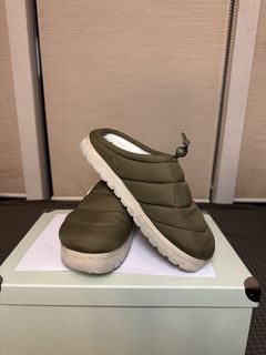 (Category: ) located in . Submitted by kuyascloset (Listing ID 1461692032, Image 1). Description: .