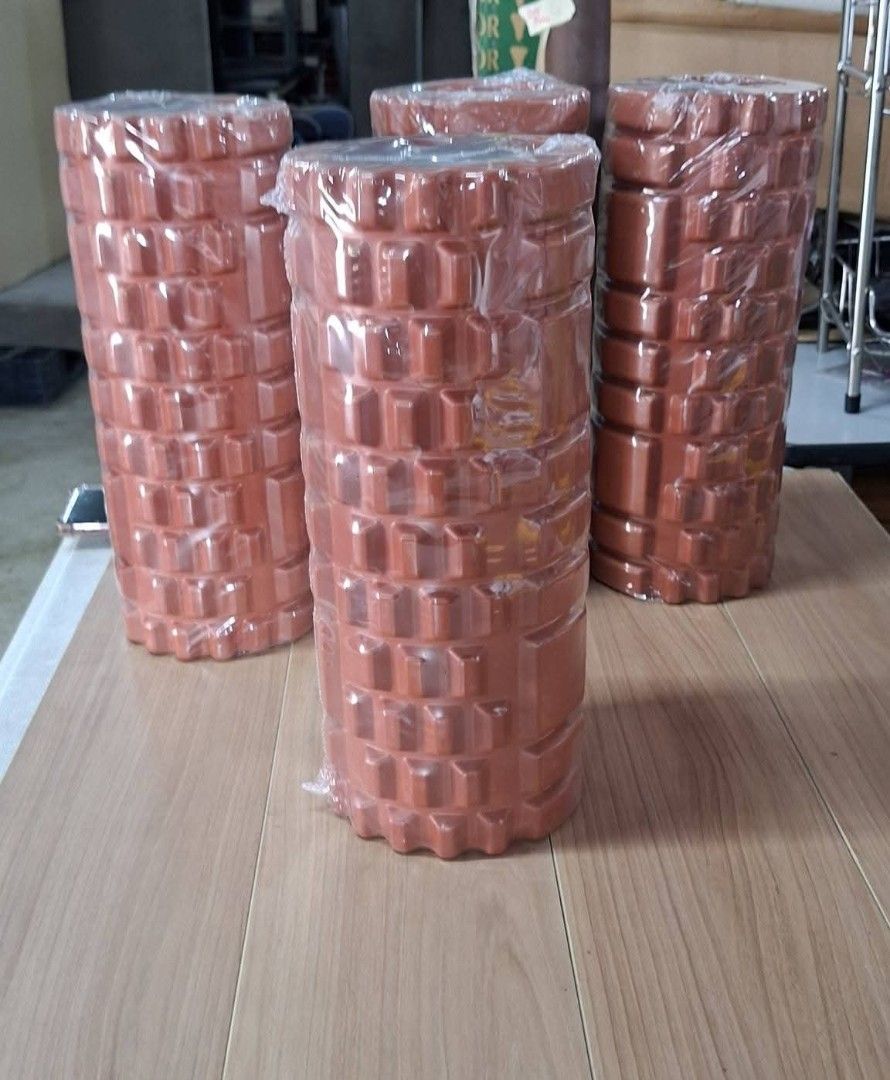 2X Foam roller for exercise pilates or yoga additional tool (Category: Exercise Mats) located in San Fernando. Submitted by shekinahglorysurplus (Listing ID 1461744116, Image 1). Description: NEW ARRIVAL🇯🇵🇯🇵🇯🇵 ✅2x Muscle Massage Foam Roller for muscle therapy ✅Can ba incorporate with Pilates and Yoga ✅ For Stroke or paralyze patients na need igalaw galaw ang paa- Very good for leg exercise 1 pcs Available - 33cm 🇯🇵200 pesos only ✅location