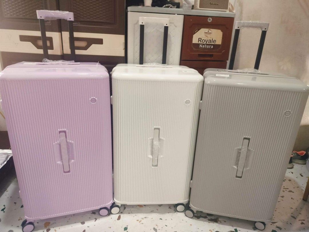 32" luggage trunk (Category: Luggage) located in Paranaque City. Submitted by ziabella12345 (Listing ID 1461583262, Image 2). Description: 32" luggage trunk cod around metro manila via lalamove .