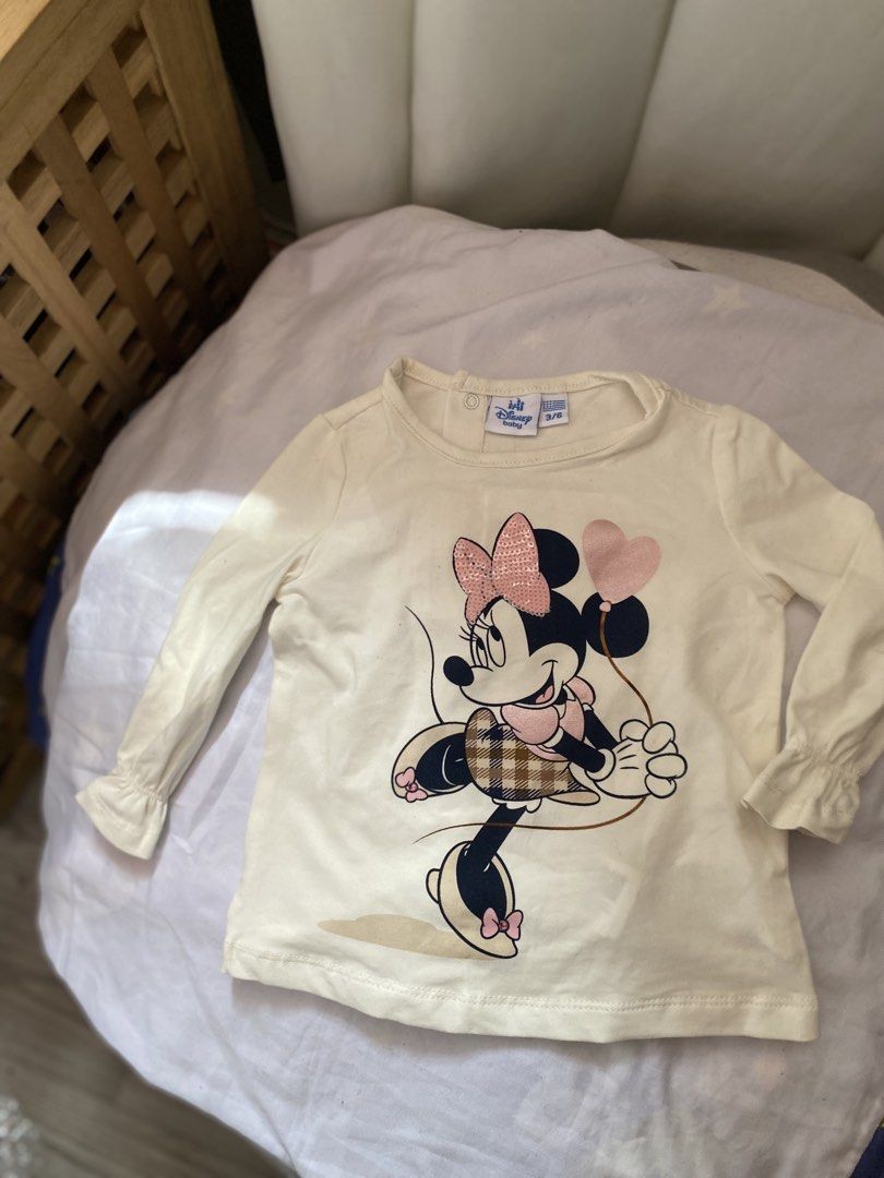(3-6m) Baby disney longsleeves (Category: Babies & Kids Fashion) located in Bulacan. Submitted by spidermom001020 (Listing ID 1461668914, Image 2). Description: 2pcs AVAILABLE Brand new overruns Payment: Gcash, Maya Shipping: J&T, Lalamove Loc: Hagonoy/Malalos Bulacan.