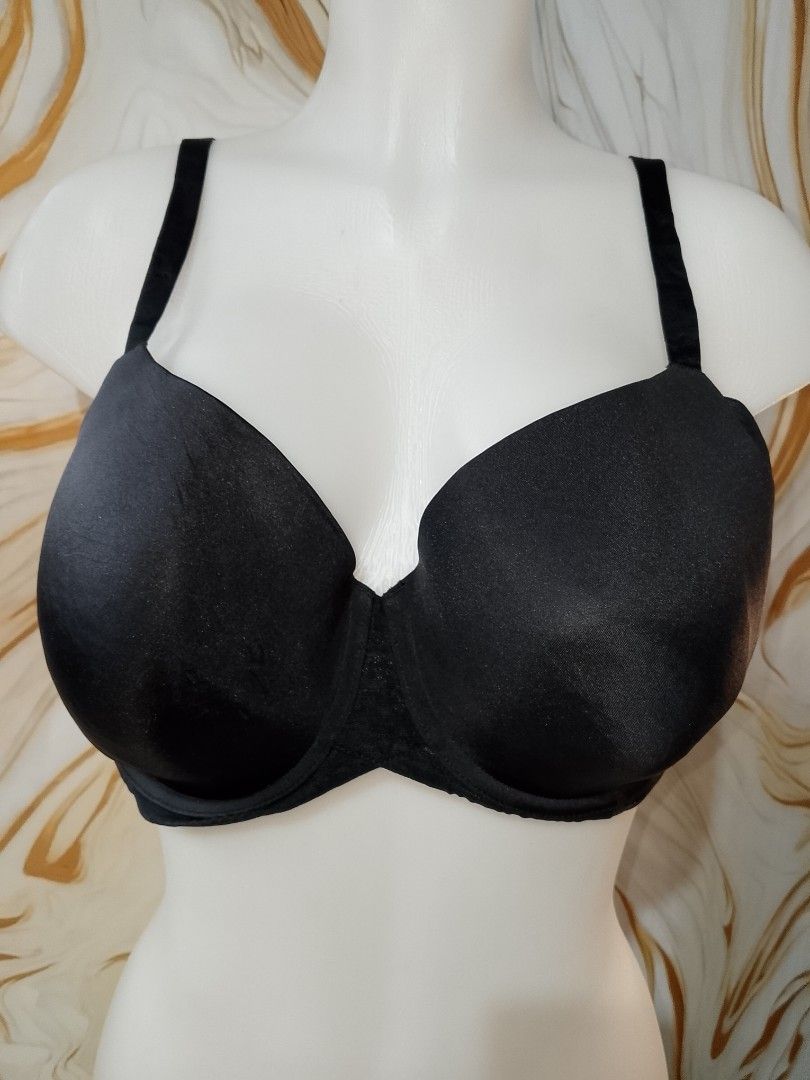 38d WACOAL Black Full Coverage Bra with Mesh Detail THIN PADS UNDERWIRED (Category: Undergarments & Loungewear) located in Manila. Submitted by truecrystal-1407 (Listing ID 1461661479, Image 1). Description: - 200 lp REPRICED - Full coverage black bra - Smooth satin-like fabric on cups - Sheer mesh detail on the band - Adjustable straps for a custom fit - Secure hook-and-eye back closure - Designed for comfort and support.