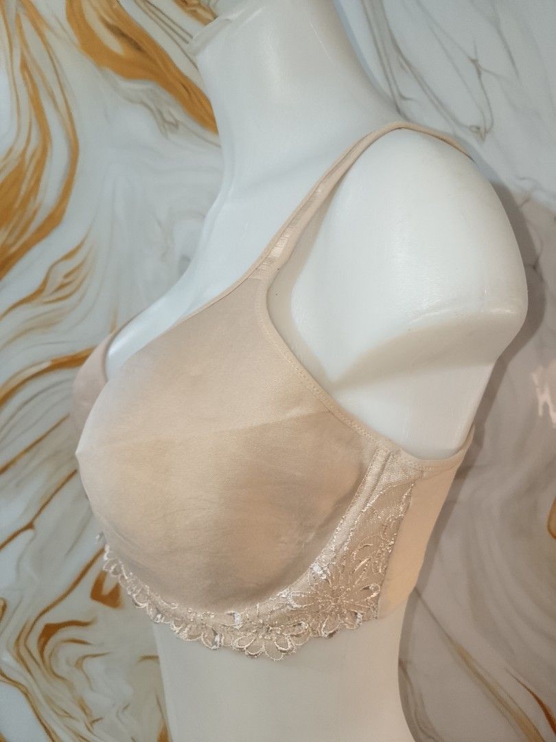 38dd bali Beige Lace Trim Full Coverage Bra super thin soft padding with underwire (Category: Undergarments & Loungewear) located in Manila. Submitted by truecrystal-1407 (Listing ID 1461595504, Image 2). Description: - Comfortable full coverage bra - Neutral beige shade - Delicate lace trim on band and cups - Adjustable straps for a custom fit - Back closure with multiple hooks - Perfect for everyday wear.