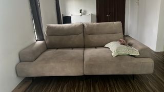 (Category: ) located in . Submitted by ansyzwnnn936675 (Listing ID 1461618848, Image 1). Description: .