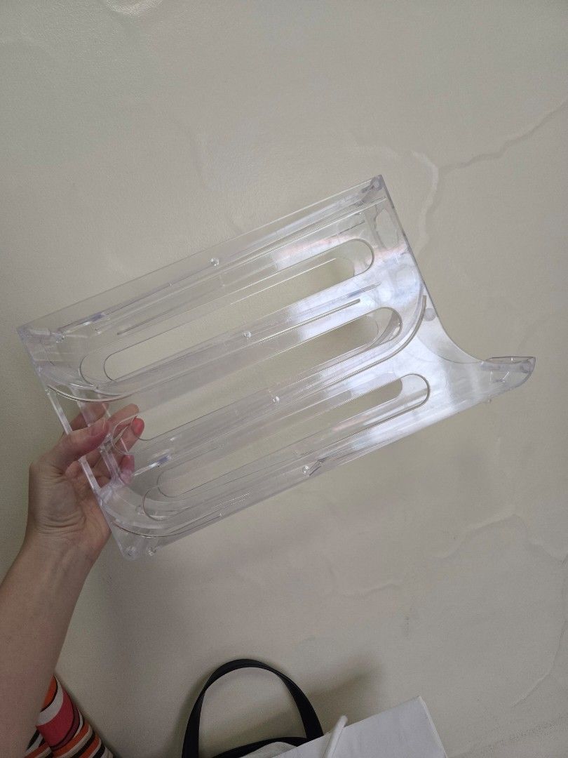 4 tier egg roller dispenser (Category: Other Kitchenware & Tableware) located in Manila. Submitted by chocomoose (Listing ID 1461584851, Image 1). Description: new but putol yung isang paa. pwede idikit or remove other paa para pumantay ang tayo. orig price 280. now 80pesos only.
