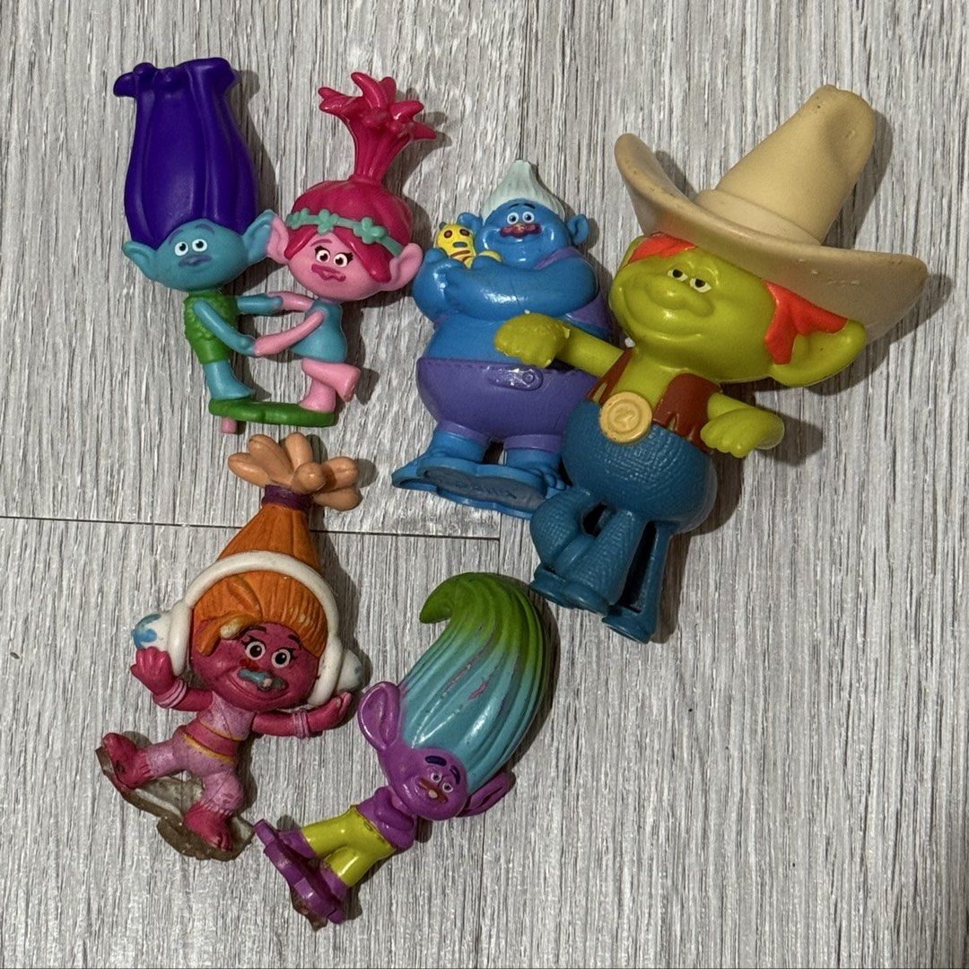 5pcs set Trollz Trolls Figure Toy (Category: Figurines & Statues) located in San Juan City. Submitted by lovegoeson (Listing ID 1461743346, Image 2). Description: .