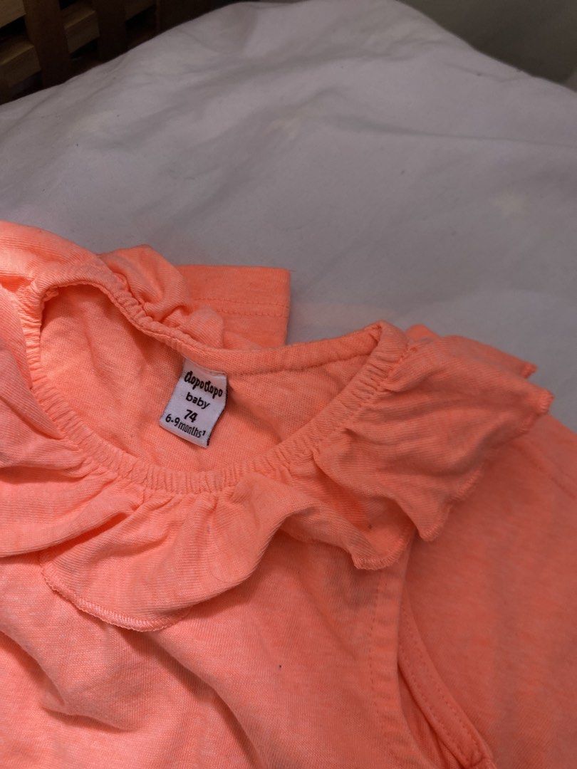 (6-9m) baby’s orange Romper (Category: Babies & Kids Fashion) located in Bulacan. Submitted by spidermom001020 (Listing ID 1461666516, Image 3). Description: AVAILABLE Brand new overruns Payment: Gcash, Maya Shipping: J&T, Lalamove Loc: Hagonoy/Malalos Bulacan.