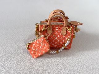 （分類：）位於 。 由 mini_thing 提交（商品編號 1461797271，圖片 1）。簡介： 。
