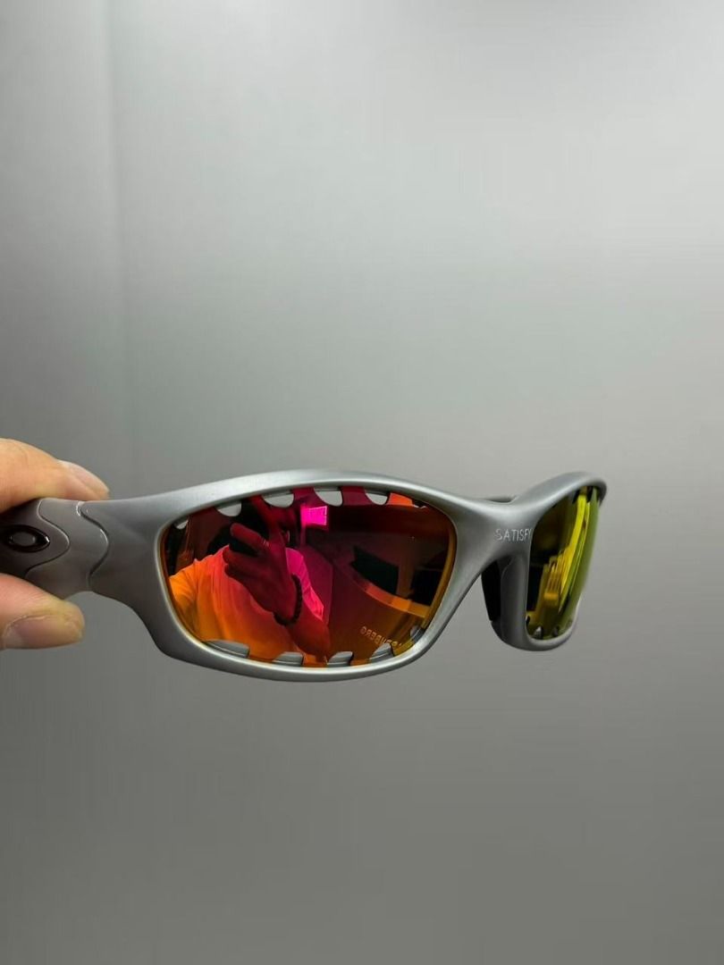 歐克利 Oakley satisfy 聯名2.0eyejacket 墨鏡 （分類：眼鏡）位於 Hong Kong。 由 eminav53482288 提交（商品編號 1461634656，圖片 3）。簡介： 。