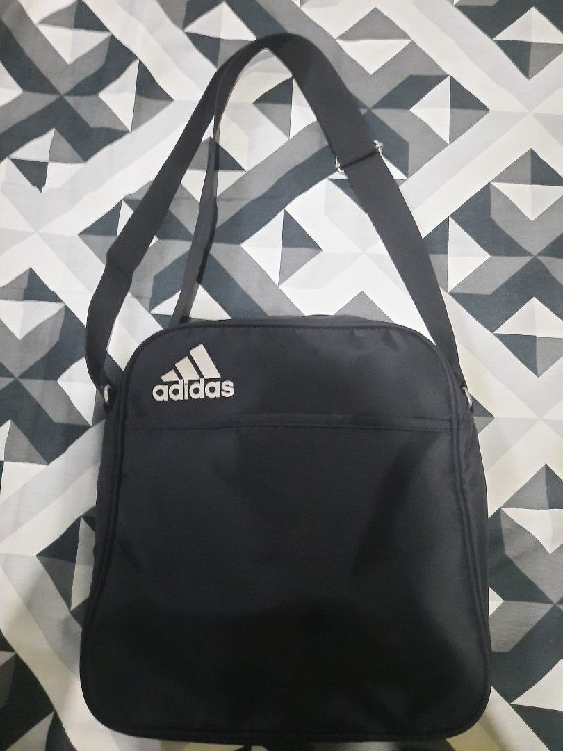 Adidas Crossbody bag for men (Category: Sling Bags) located in Llanera. Submitted by stopnshop_01 (Listing ID 1461666009, Image 1). Description: payment first no to joyjoy talk.