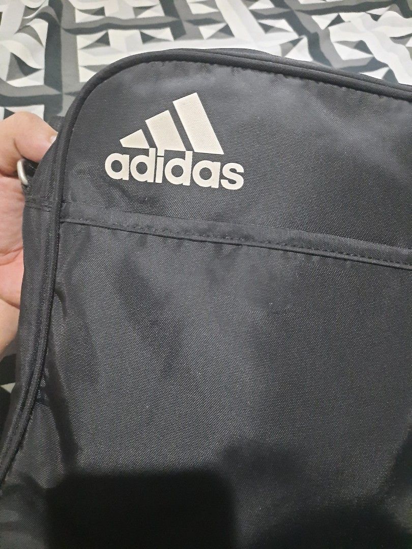 Adidas Crossbody bag for men (Category: Sling Bags) located in Llanera. Submitted by stopnshop_01 (Listing ID 1461666009, Image 3). Description: payment first no to joyjoy talk.