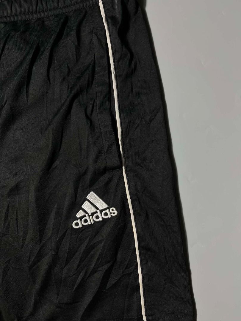 ADIDAS DRI FIT (Category: Shorts) located in General Santos City (Dadiangas). Submitted by arjay_genita (Listing ID 1461671419, Image 2). Description: ‼️Size 30-34 L17 ‼️Excellent to new condition ‼️Color rate 9.8/10 ‼️No issue.