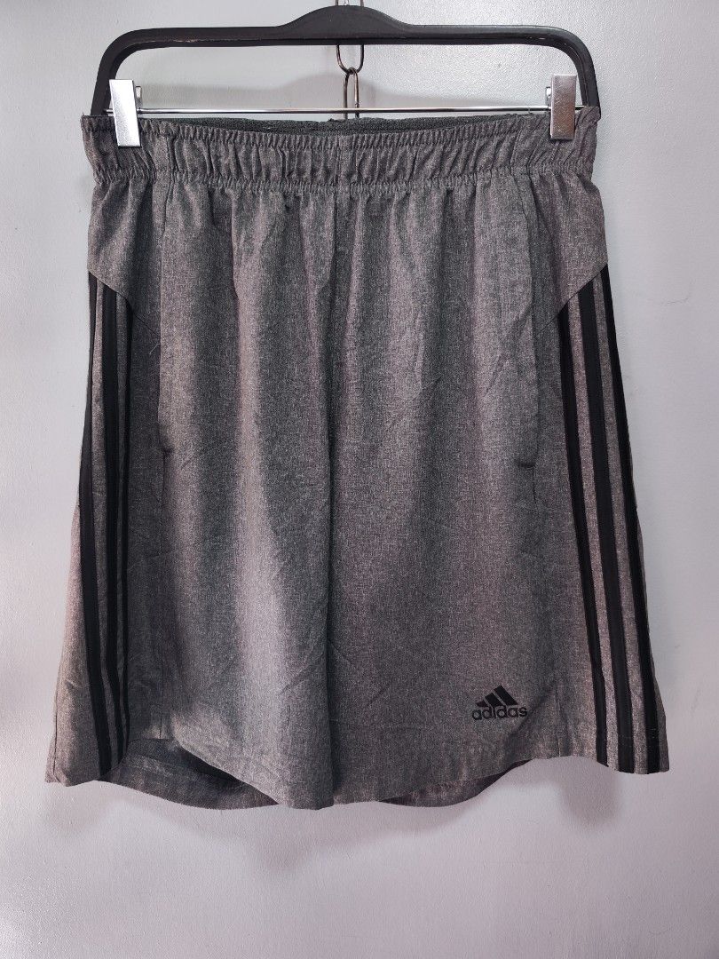 Adidas Drifit Shorts (Category: Shorts) located in Bulacan. Submitted by emilj23 (Listing ID 1461683353, Image 1). Description: Adidas Drifit Shorts Size M on tag L 19.5 W 30-34 Leg Hole 12 Condition 9.5/10 Color rate 9.5/10 No Issue.
