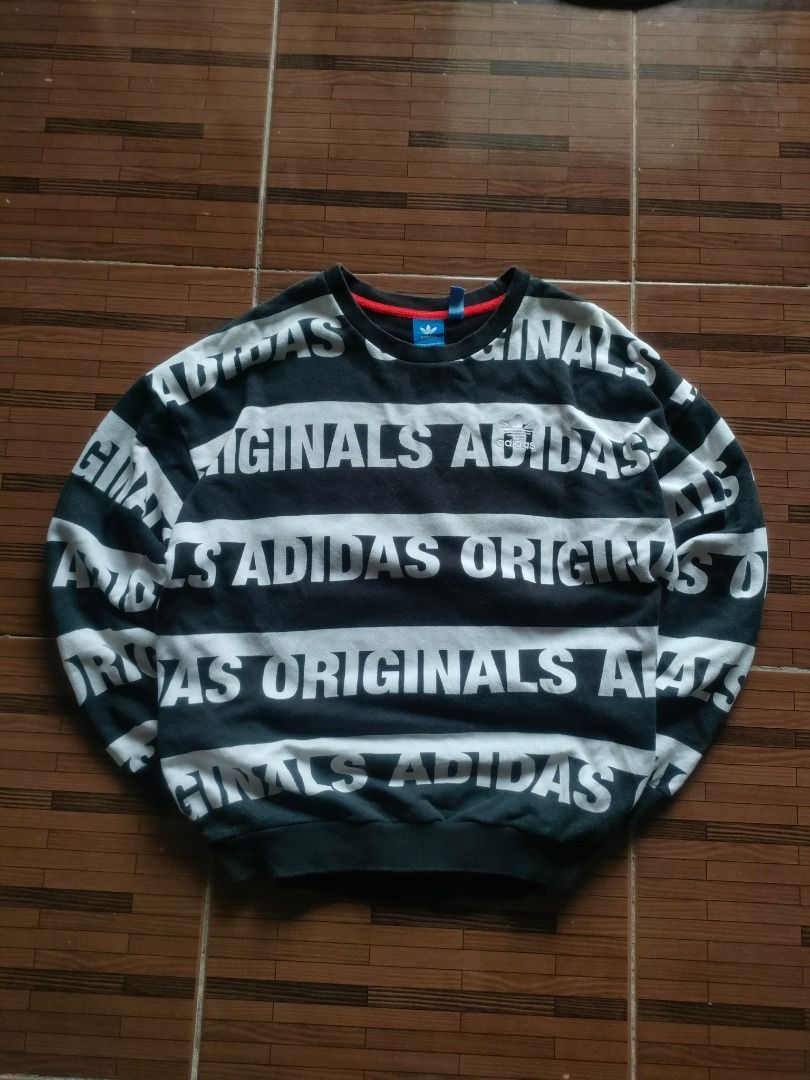 Adidas long sleeve (Category: Coats, Jackets and Outerwear) located in Calauag. Submitted by thirdfinds (Listing ID 1461601414, Image 1). Description: 22x26.5 cr 9.5/10 no issue.