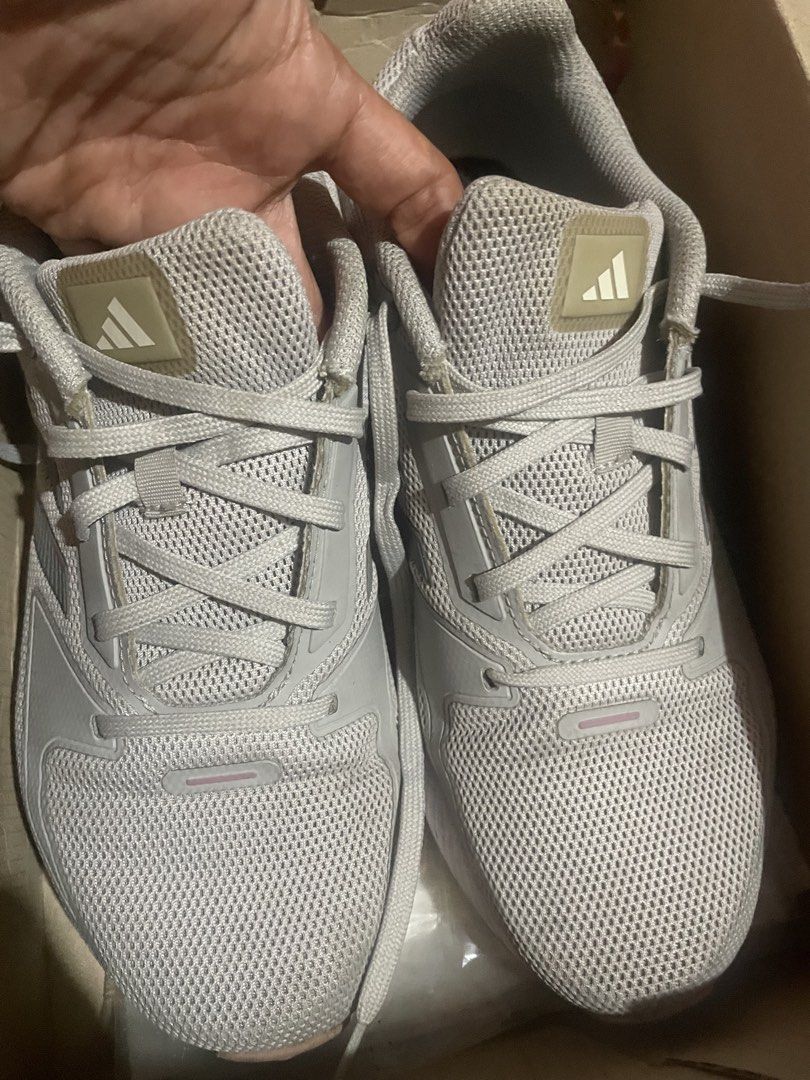 Adidas shoes (Category: Sneakers) located in Malay. Submitted by thailandcuties (Listing ID 1461694076, Image 2). Description: Used a few times lng the stored! 25cm .