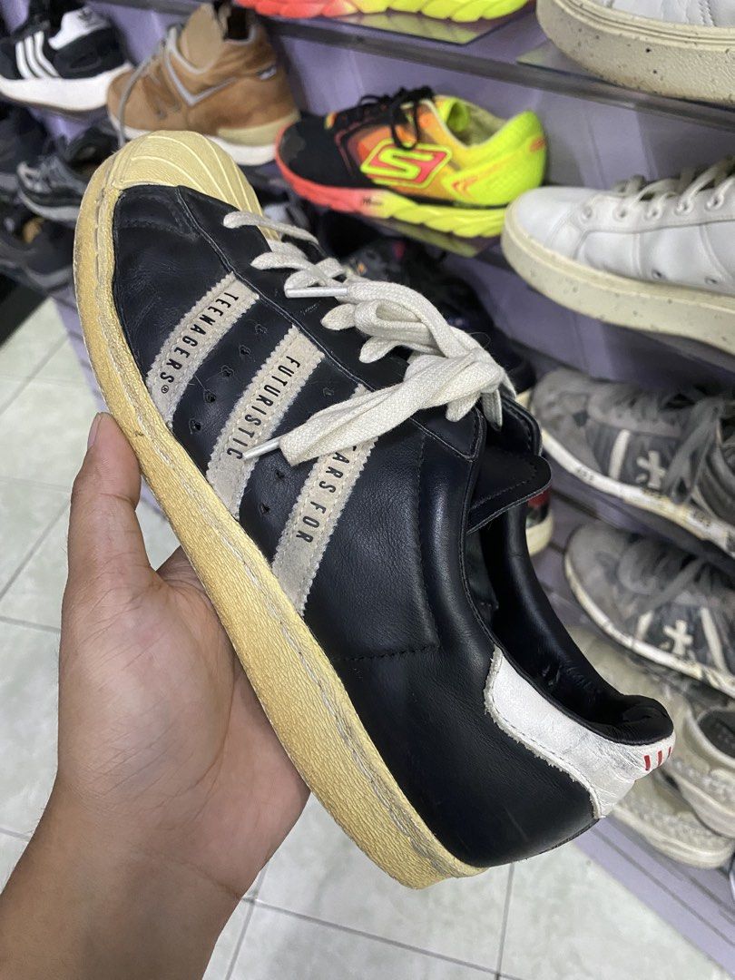 Adidas x human made (Category: Casual Shoes) located in Manila. Submitted by vizcarrach03925 (Listing ID 1461603482, Image 1). Description: .