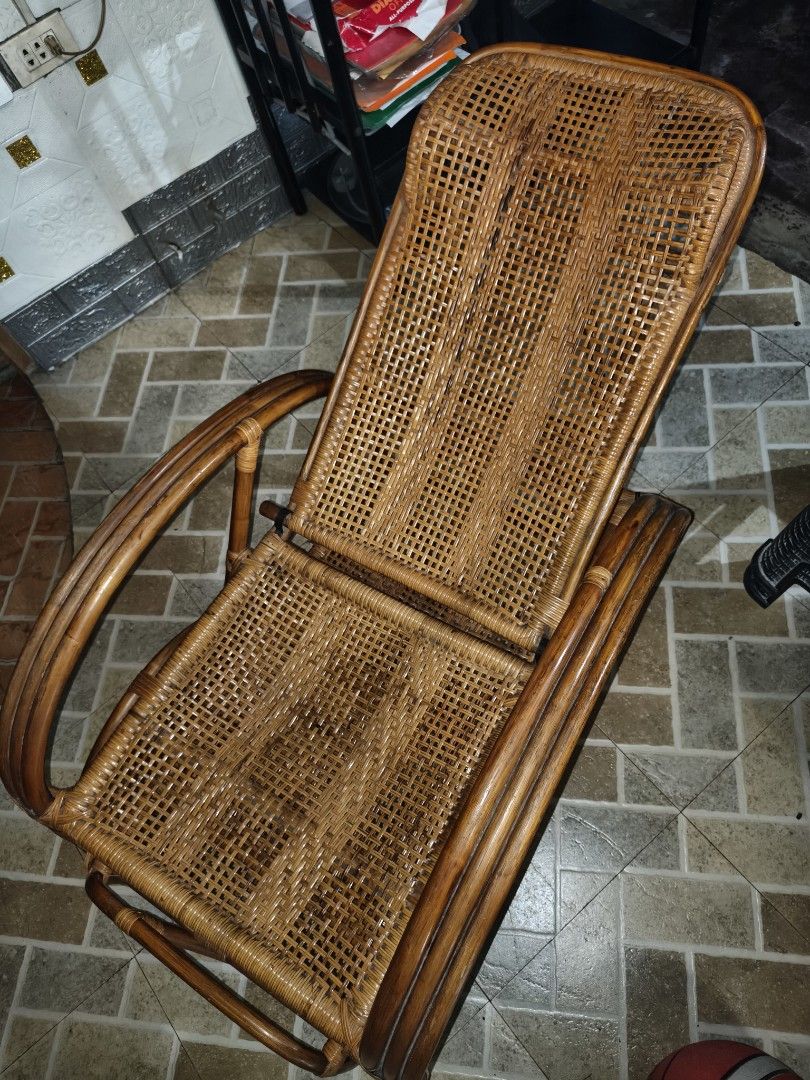 ADJUSTABLE RATTAN CHAIR (Category: Chairs) located in Caloocan City. Submitted by cs.clickandshop (Listing ID 1461607460, Image 1). Description: from japan surplus no issue like new rfs: need upgrade loc: Caloocan north.