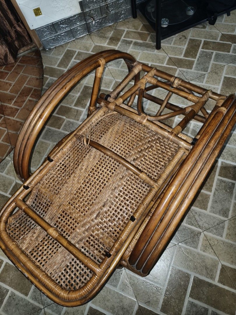 ADJUSTABLE RATTAN CHAIR (Category: Chairs) located in Caloocan City. Submitted by cs.clickandshop (Listing ID 1461607460, Image 3). Description: from japan surplus no issue like new rfs: need upgrade loc: Caloocan north.