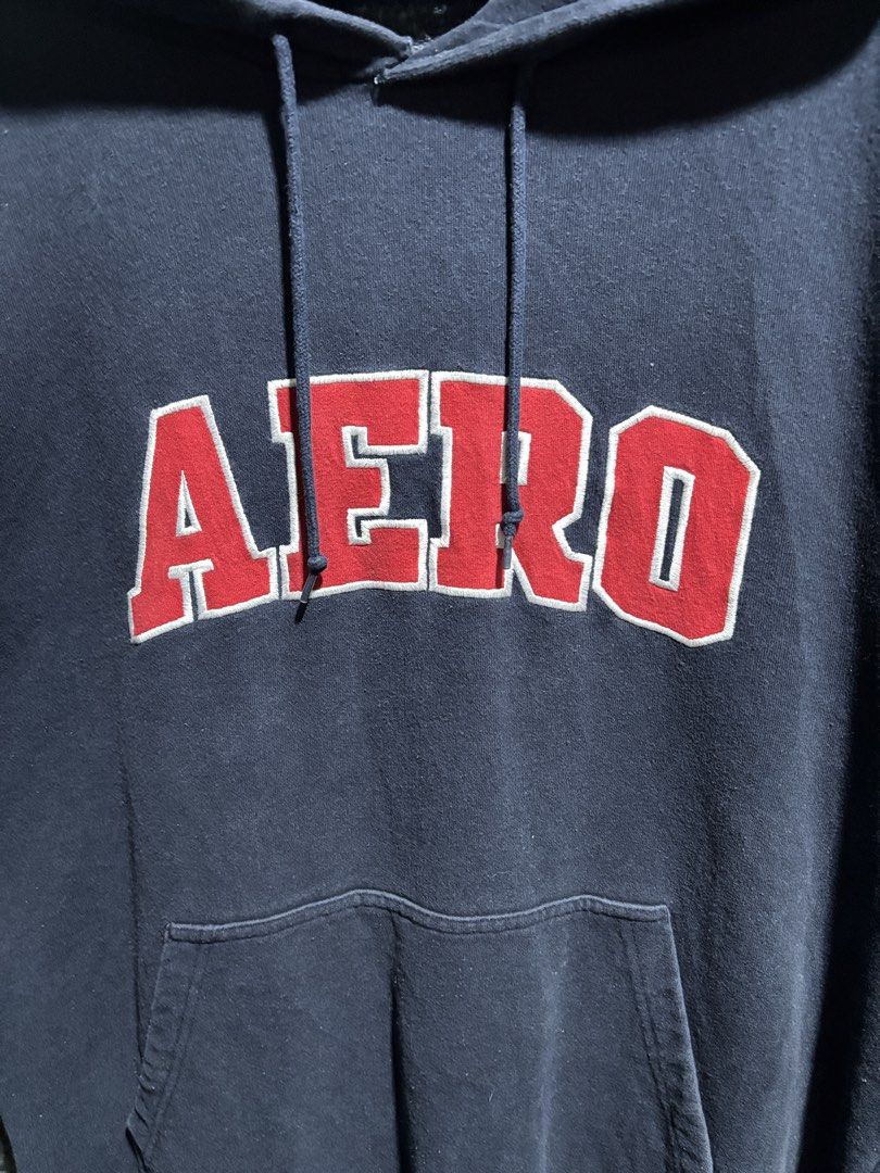 Aero Sleeveless Hoodie (Category: Coats, Jackets and Outerwear) located in Taguig. Submitted by nardselect (Listing ID 1461579100, Image 2). Description: Aero Sleeveless Hoodie Tag Size: Large Width: 25 Length: 31 Condition: Excellent Flaws: None .