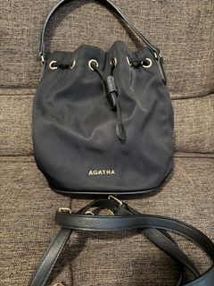 (Category: ) located in . Submitted by preloved_bycarla (Listing ID 1461658590, Image 1). Description: .