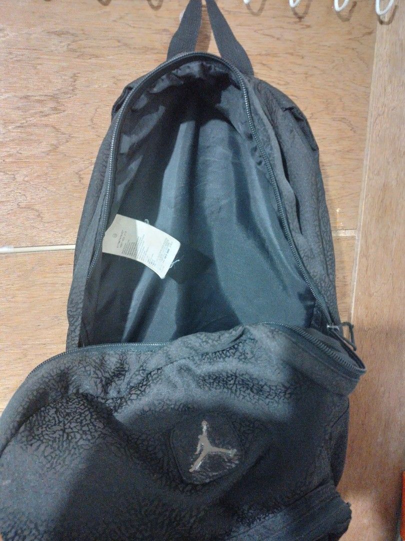Air Jordan back pack (Category: Backpacks) located in Manila. Submitted by allanremolacio.ee7a5e (Listing ID 1461721685, Image 2). Description: Air Jordan Back Pack Good condition bought from US.