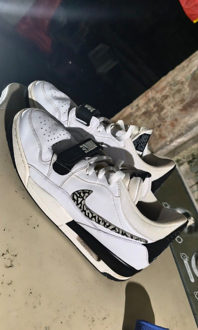 Air jordan legacy 312 low (Category: Casual Shoes) located in Manila. Submitted by joemardominguez (Listing ID 1461576349, Image 1). Description: Air jordan legacy 312 low. size 9.5 only used 5x going to gym. No box..
