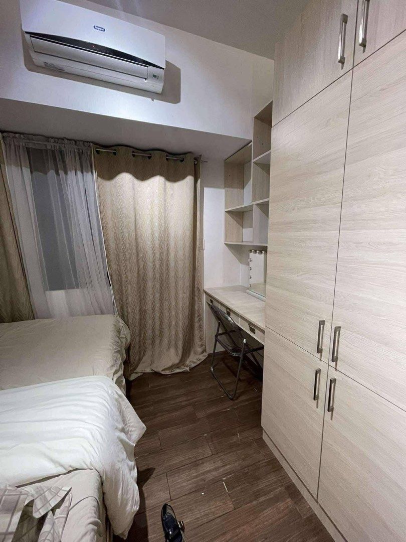 Air Residences (Short term Rental) (Category: Apartments & Condos) located in Makati City. Submitted by therentalzone (Listing ID 1461582635, Image 2). Description: ‼️SHORT TERM RENT‼️ 📍Air Residences Malugay,Yakal St. Brgy San Antonio Makati Nearby: Makati Med, Trident, RCBC Plaza, Ayala Northexchange, AXA Schools: CEU,FEU, Mapua One ride to One Ayala, Makati Ave, MRT/LRT Unit details: 1bedroom facing Ayala Avenue Fully furnished With washing m