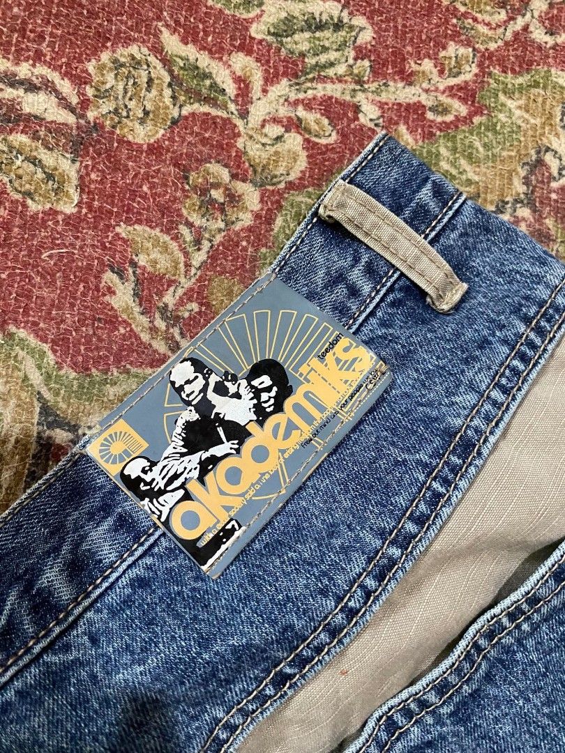 AKADEMIKS Y2K PANTS (Category: Jeans) located in Dipolog. Submitted by 2hccollective (Listing ID 1461597314, Image 3). Description: AKADEMIKS Y2K PANTS GOOD CONDITION NO ISSUE 9/10 COLORATE SIZE 32 ON TAG DIMES : W34 LENGHT : 44 OPENING :9 CLAIM ; 2500 OR BESt offer.