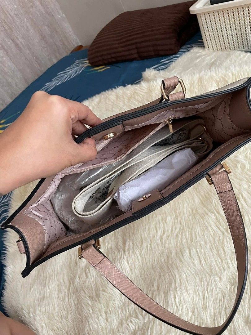 Aldo bag (Category: Luxury Bags & Wallets) located in Naga. Submitted by jea1991 (Listing ID 1461581083, Image 2). Description: .
