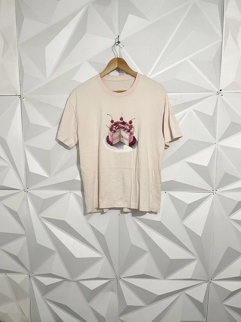 Alexander Wang Cake T Shirt (Category: Luxury Apparel) located in Cabuyao City. Submitted by ParadisethriftedPh (Listing ID 1461784579, Image 1). Description: Cr: 9.2/10 Dimensions W: 21.5 L: 26.