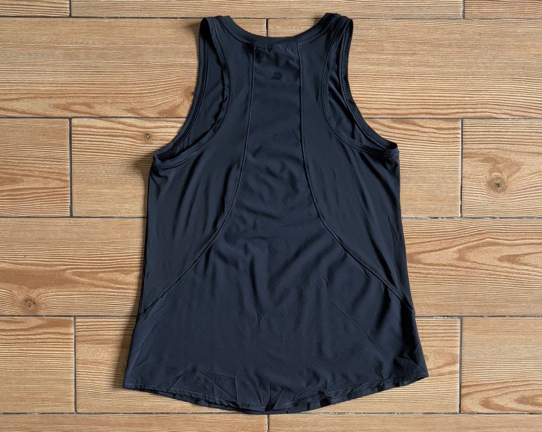 ALL IN MOTION BREATHABLE MESH BACK TANK TOP (Category: Activewear) located in Makati City. Submitted by jnc__apparel (Listing ID 1461615229, Image 2). Description: 🏷️ ALL IN MOTION BREATHABLE MESH BACK TANK TOP 📌 Dimes: 23L x 15.5W 📌 Size: XS on tag Best fit Small for womens 📌 Condition: Like new 📌 Color rate: 10/10 📌 Issue: None ✅ Washed and ready to wear.