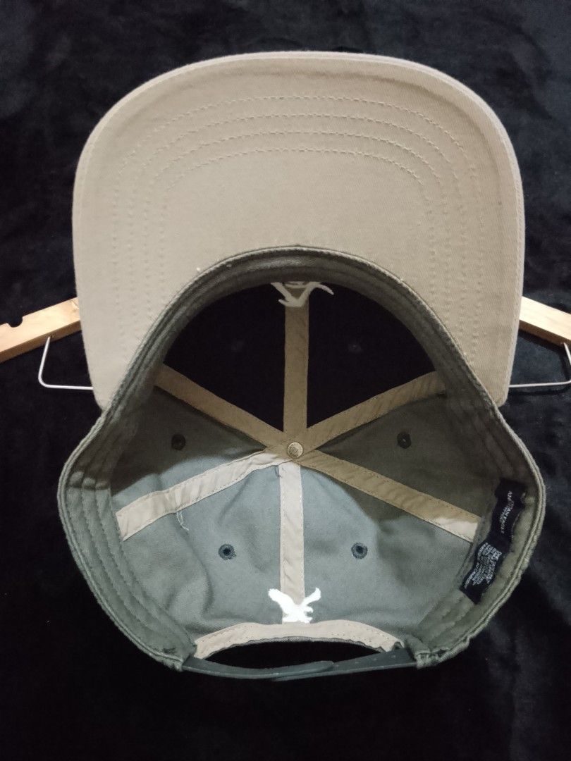 AMERICAN EAGLE (Category: Caps & Hats) located in Batangas. Submitted by 68.thrifts (Listing ID 1461707531, Image 2). Description: .