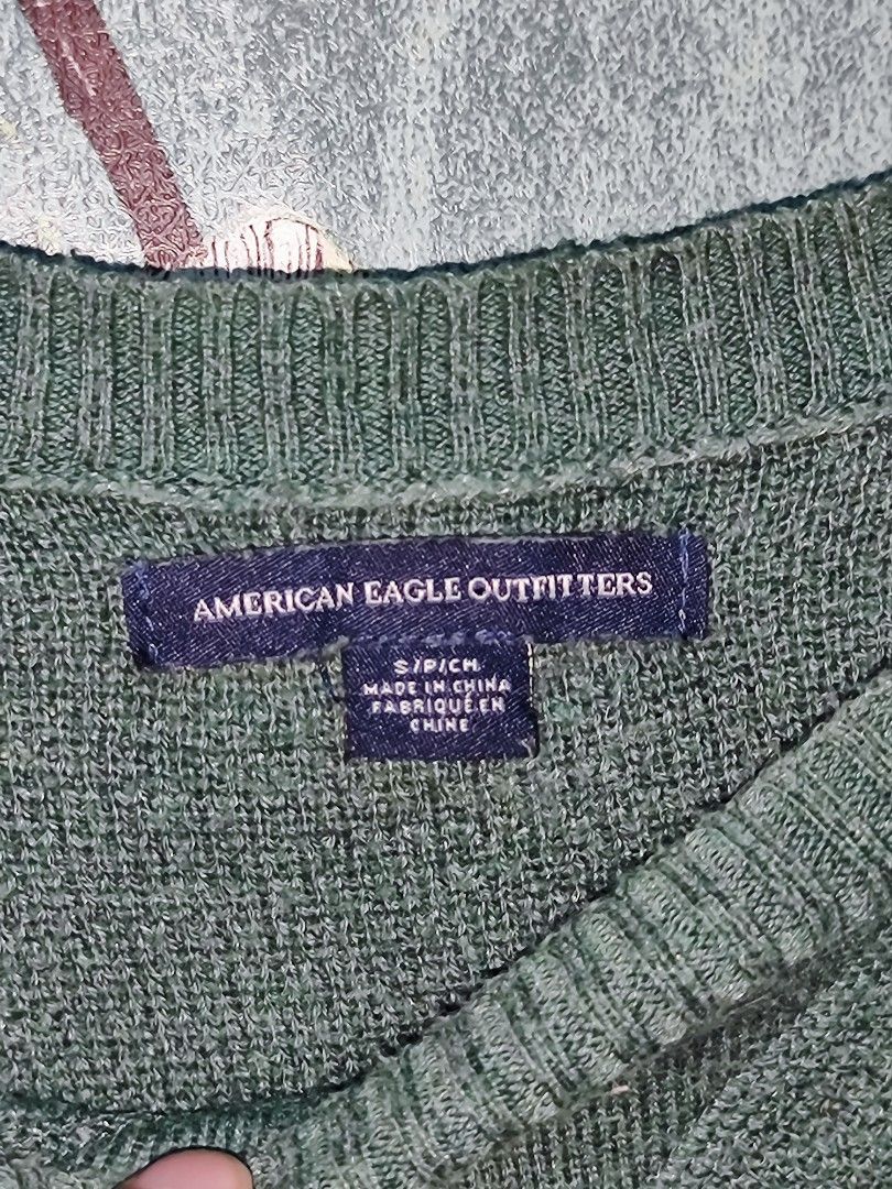 American Eagle Outfitters Green Knitted Sweater Jacket (Category: Coats, Jackets and Outerwear) located in Quezon City. Submitted by understuffcollectibles (Listing ID 1461619468, Image 2). Description: Size: Medium Excellent Condition..