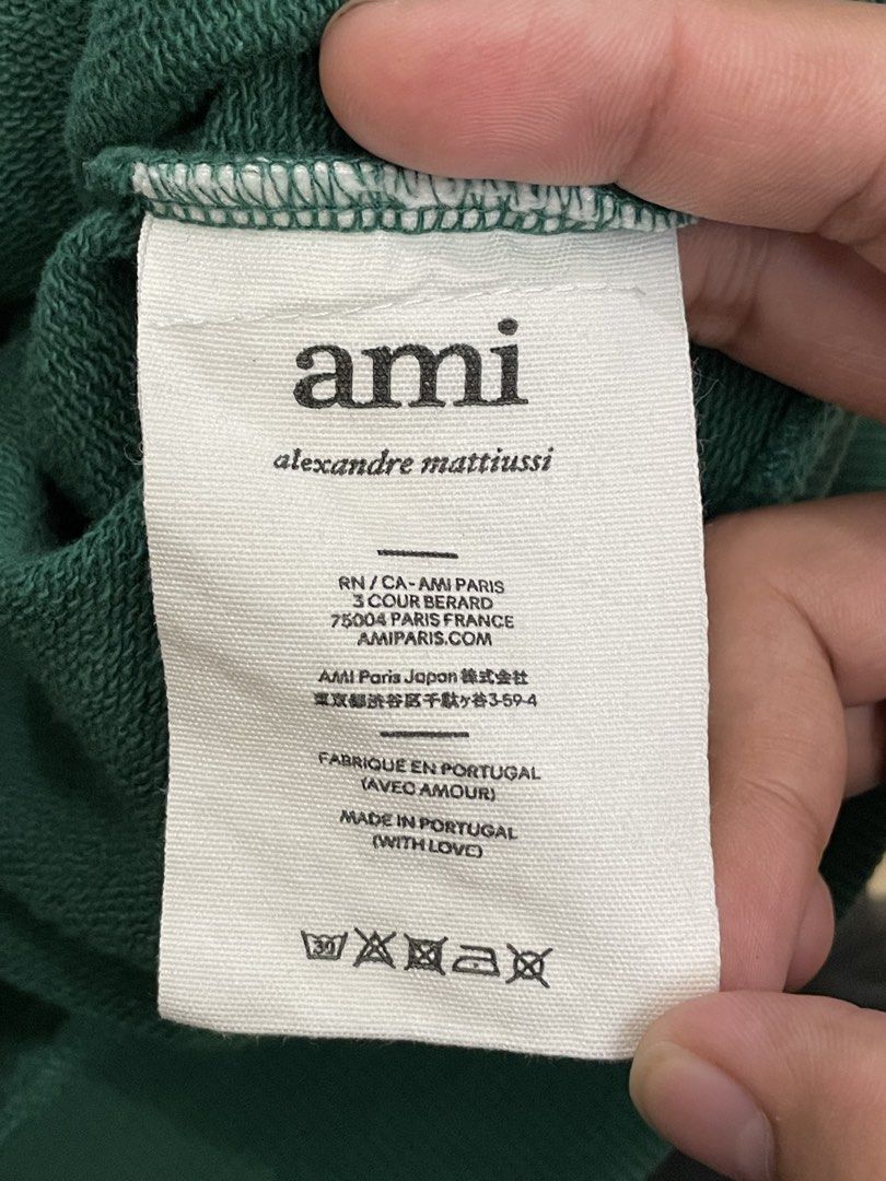 AMI HOODIE (Category: Luxury Apparel) located in Makati City. Submitted by gustavoo28 (Listing ID 1461634462, Image 3). Description: Authentic/Legit No issue 10/10 Color rate 21.5”Width 26.5” Length Excellent like new condition .