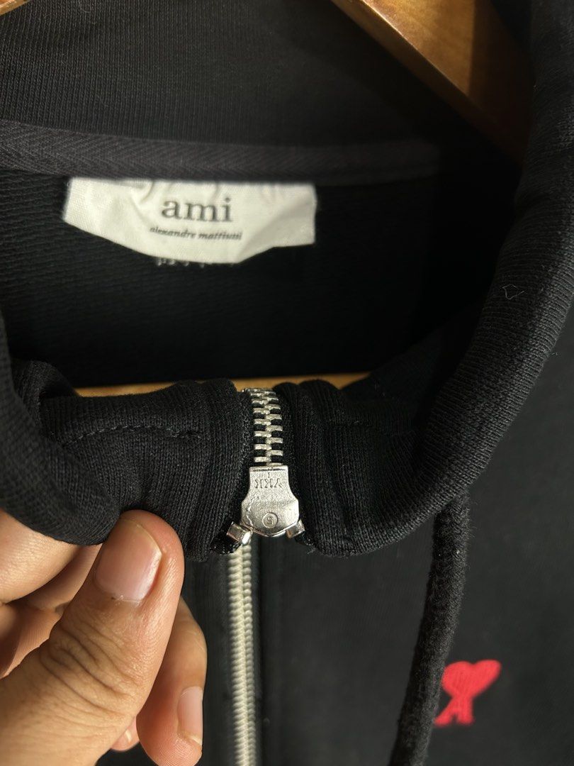 Ami Paris Half-Zip Sweater (Category: Coats, Jackets and Outerwear) located in Cebu City. Submitted by tanlawr07 (Listing ID 1461731815, Image 3). Description: Size XL fit large 23x26 Good as new No issue 2880 only 📍Cebu City Location .