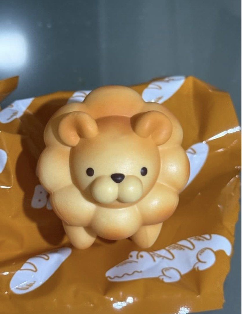 Animal bakery series two lion (Category: Designer & Blind Box Toys) located in Manila. Submitted by vantes.rosie (Listing ID 1461674637, Image 2). Description: -in good condition - with orig box and foil - fixed price already.
