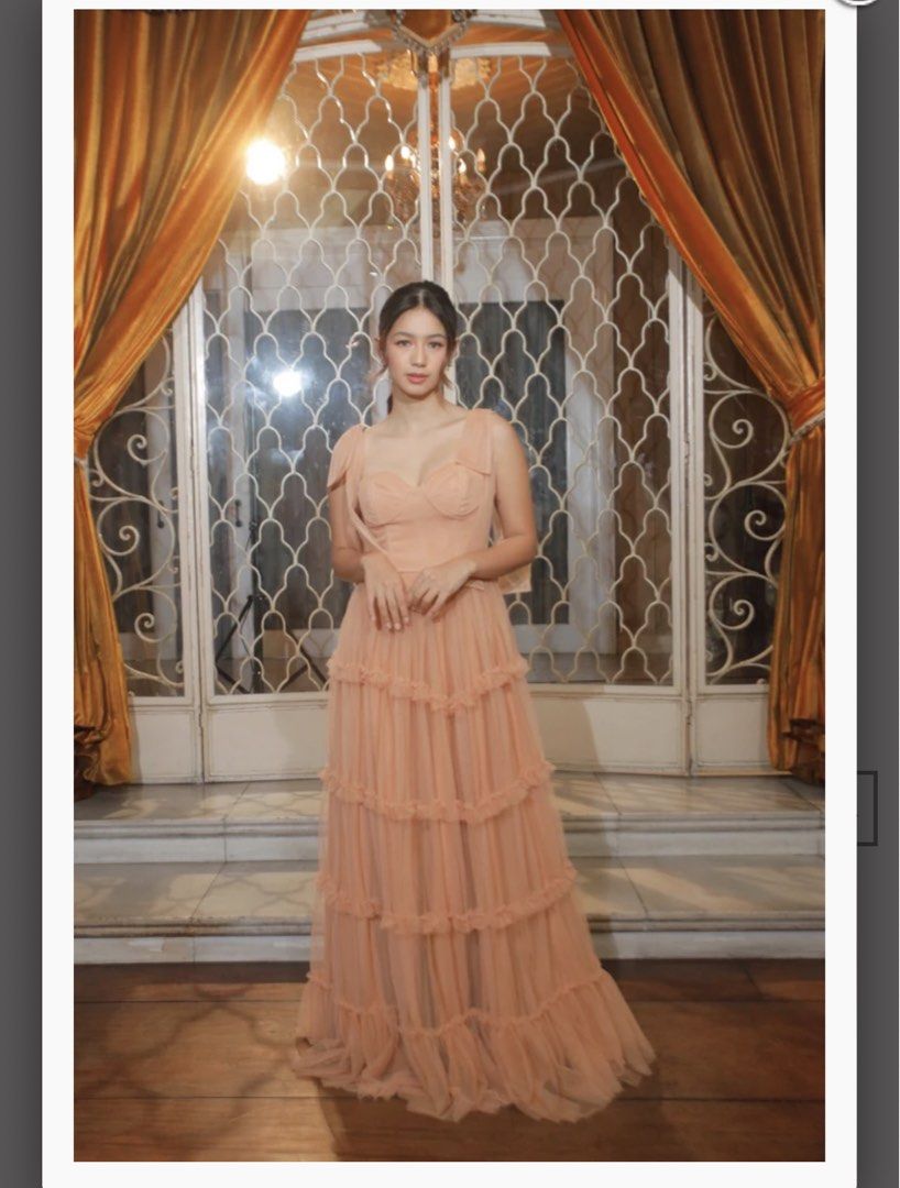 Apartment 8 Clothing Gown (Category: Evening dresses & gowns) located in Valenzuela. Submitted by shop.kai (Listing ID 1461653616, Image 1). Description: ❗️WTS LFB ❗️Pre-loved ❗️Brand: Apartment 8 Clothing ❗️NEGOTIABLE 👗Size -XL (suitable for medium to xl size frame) - 🚚Courier - Shipping fee: shouldered-by buyer 📍Location -Valenzuela For more details and information feel free to message. Thank you.