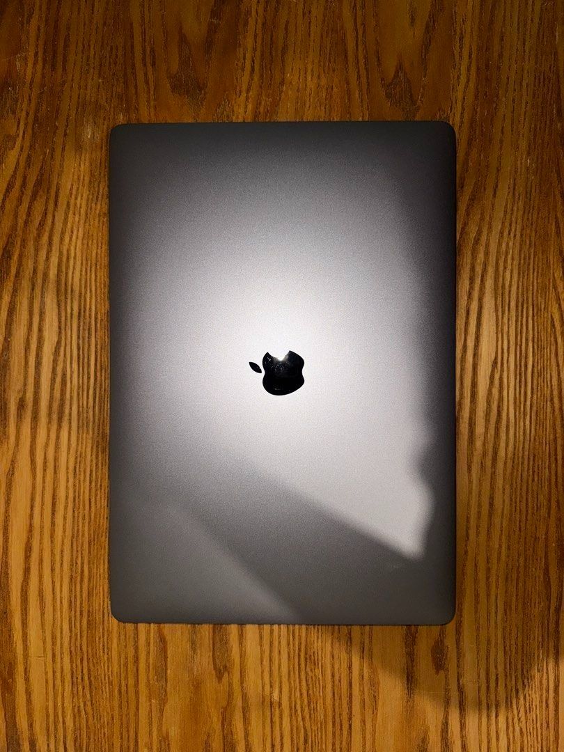 Apple Macbook Pro 15-in 2018 (Category: Laptops & Notebooks) located in Manila. Submitted by lawrencetan03 (Listing ID 1461596131, Image 2). Description: Apple MacBook Pro 15 (2018) - Processor: 2.6 GHz 6-Core Intel Core i7 - Graphics: Radeon Pro 560X 4 GB Intel UHD Graphics 630 1536 MB - RAM: 16GB - Storage: 512GB - MacOS: Sonoma 14.1.2 - Battery Cycle Count: 1390 - Battery Health: Service Recommended (still charging okay) - Battery Charge: 100%